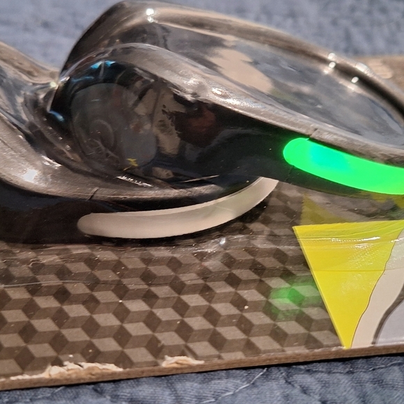 NWT Athletic woman LED sneaker clips - Picture 2 of 4